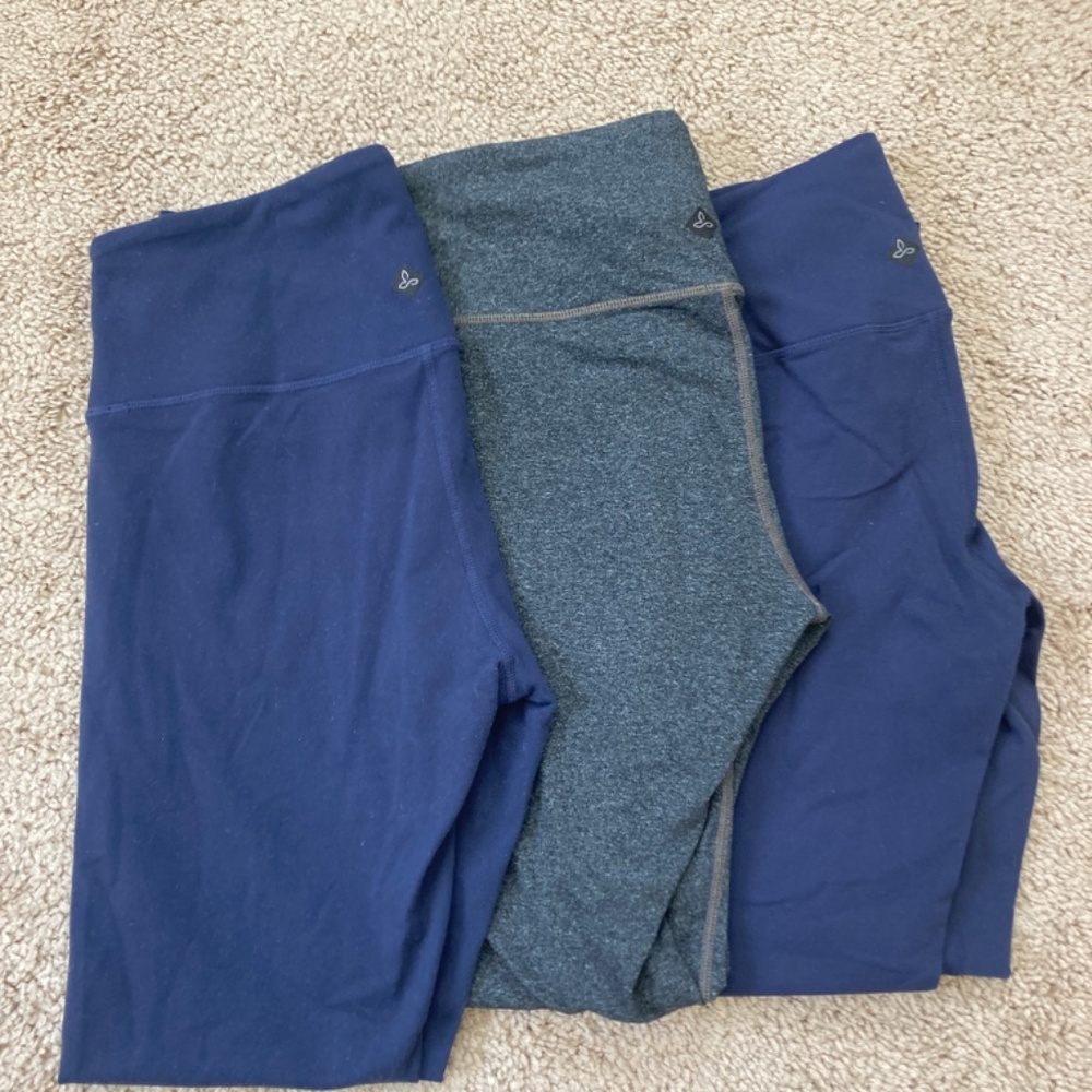 Prana Transfrom Leggings bundle! Size small, navy blue and charcoal grey.